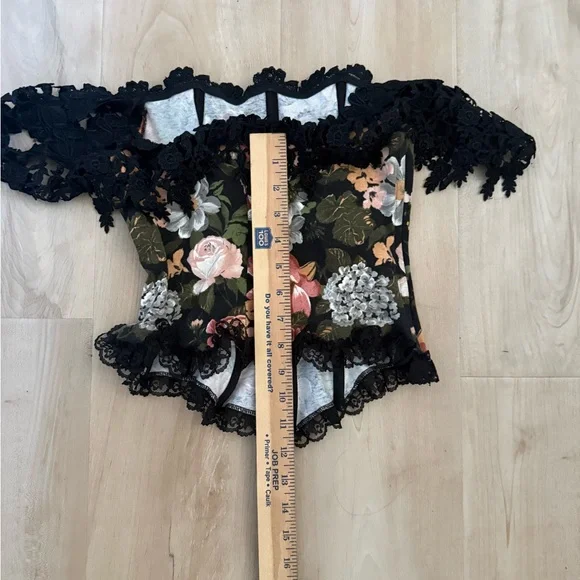 Florencia Fiume VNTG 90's Floral and lace Corset Top - Picture 10 of 12